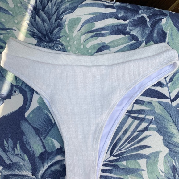 💥NEW💥 - Never Worn Brazilian High Waist Bikini - Picture 2 of 8